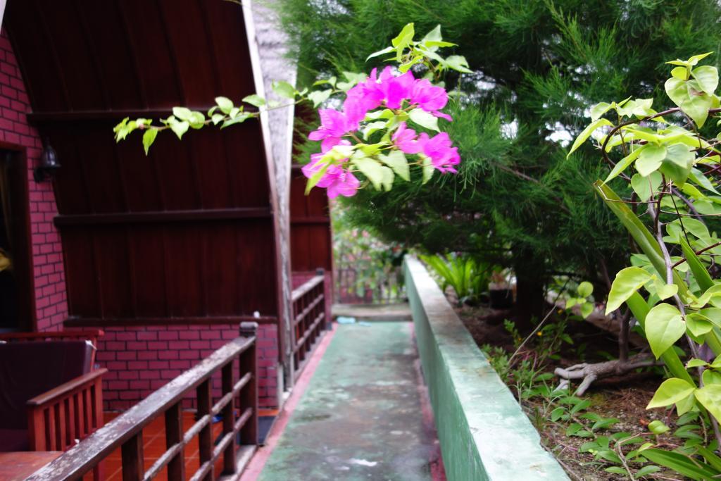 Banana Leaf Bungalow Gili Trawangan Luaran gambar